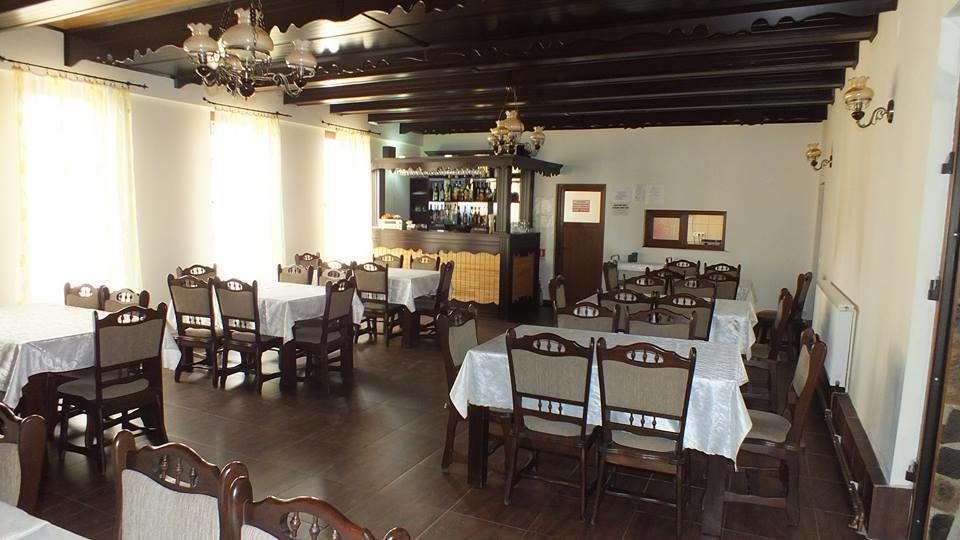 Pensiune Restaurant La Pogace Sapinta Luaran gambar
